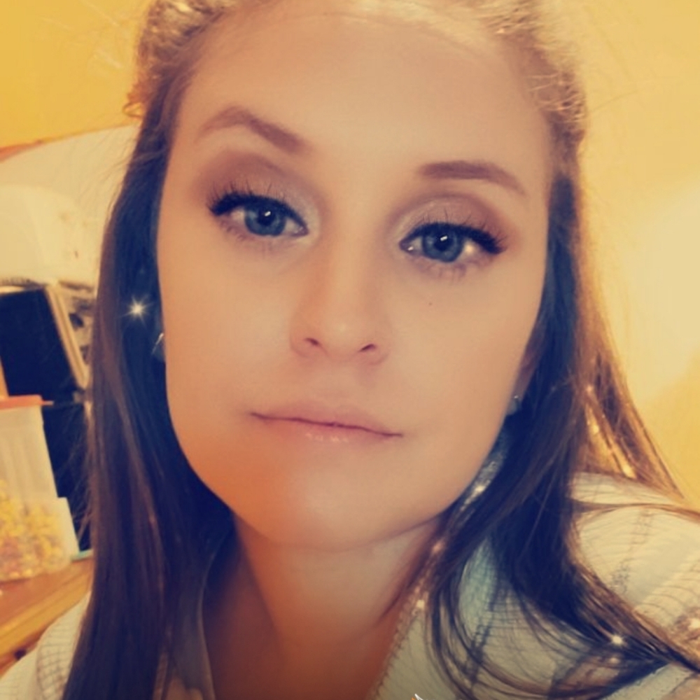 Meet your Posher, Jade